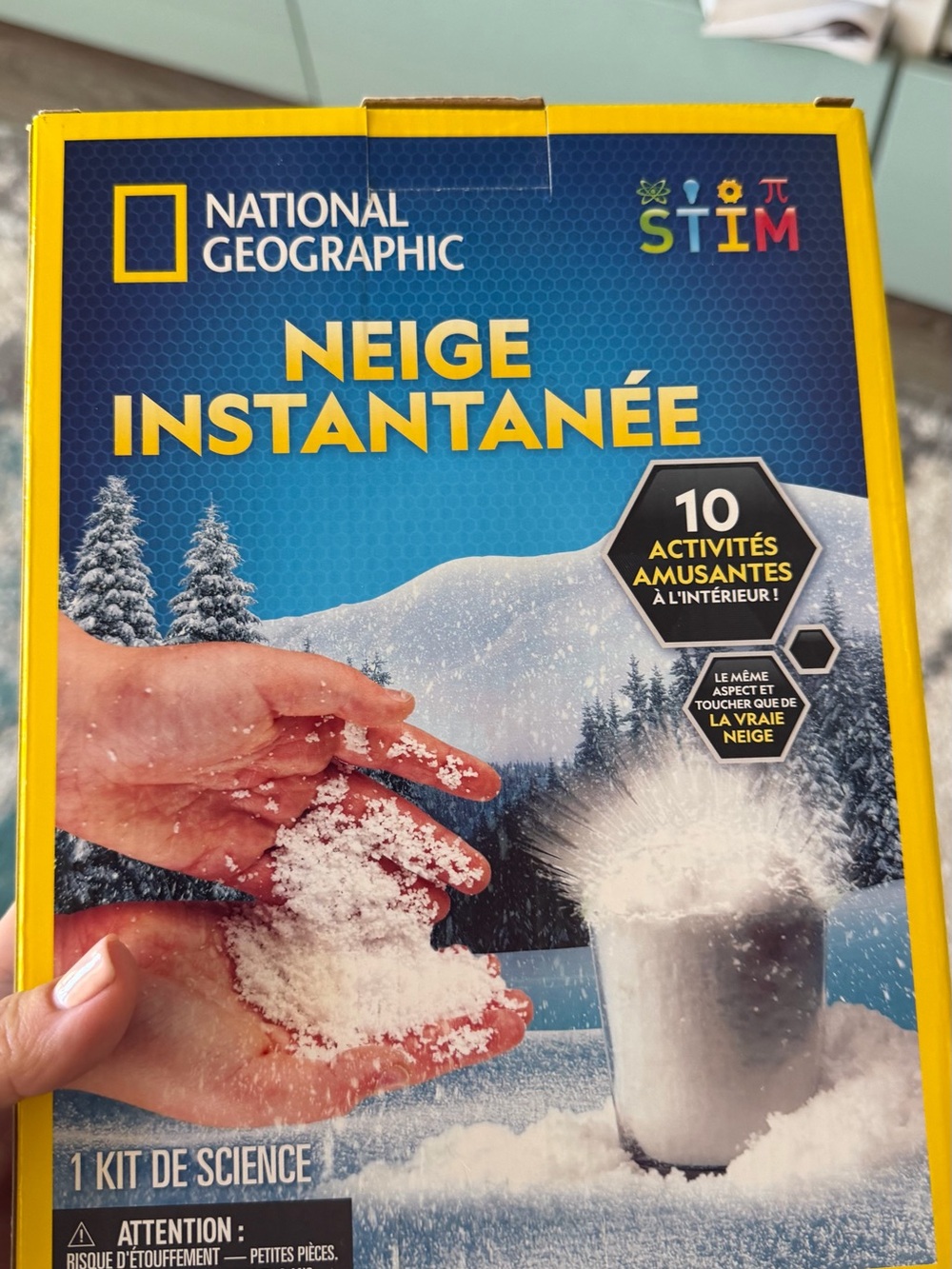 National Geographic Instant Snow Kit - Yellow & Blue Packaging